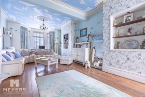 Lounge- click for photo gallery